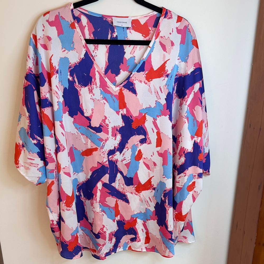 Adrienne Abstract Paint Splashed V-Neck Tunic, M- Oversized, Spring, Eclectic